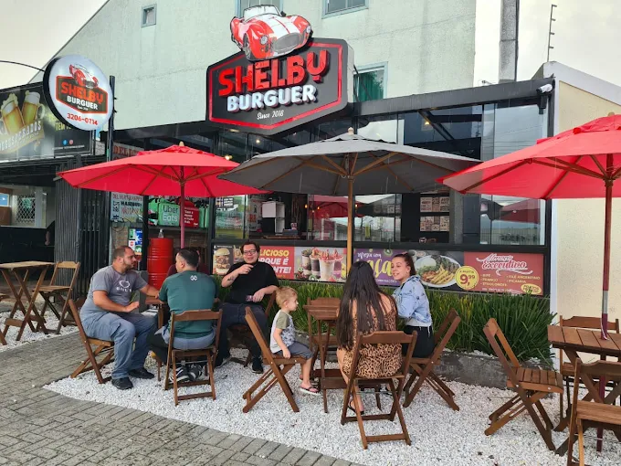 Fachada da Shelby Burguer Capão
